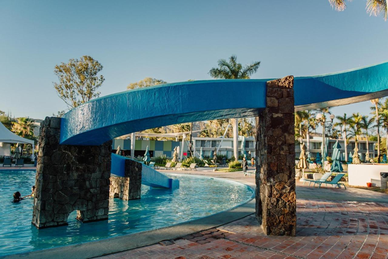 Hotel Y Parque Acuatico La Caldera Abasolo Eksteriør billede