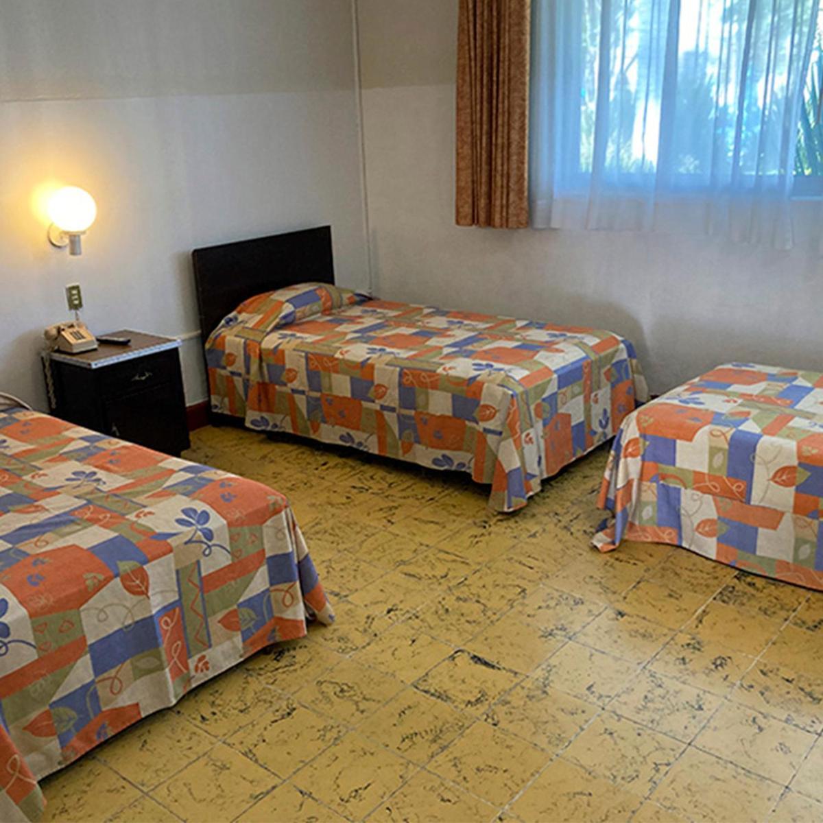 Hotel Y Parque Acuatico La Caldera Abasolo Eksteriør billede
