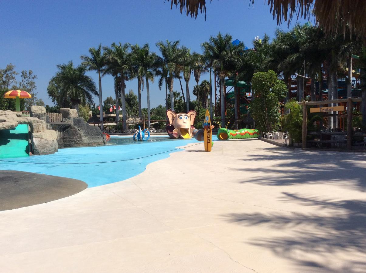 Hotel Y Parque Acuatico La Caldera Abasolo Eksteriør billede